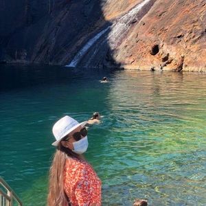 Meet your Posher, Mehnersa